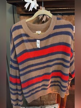 Aerie medium teddy bear sweater NWT